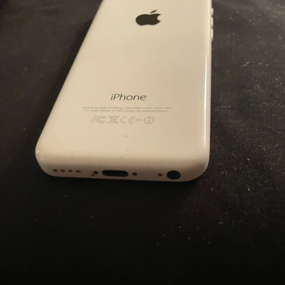 📢🎈🚨6️⃣TIMES🎈🎁🎉🎊HOST PIC 🪩I Phone 5C📲🚨